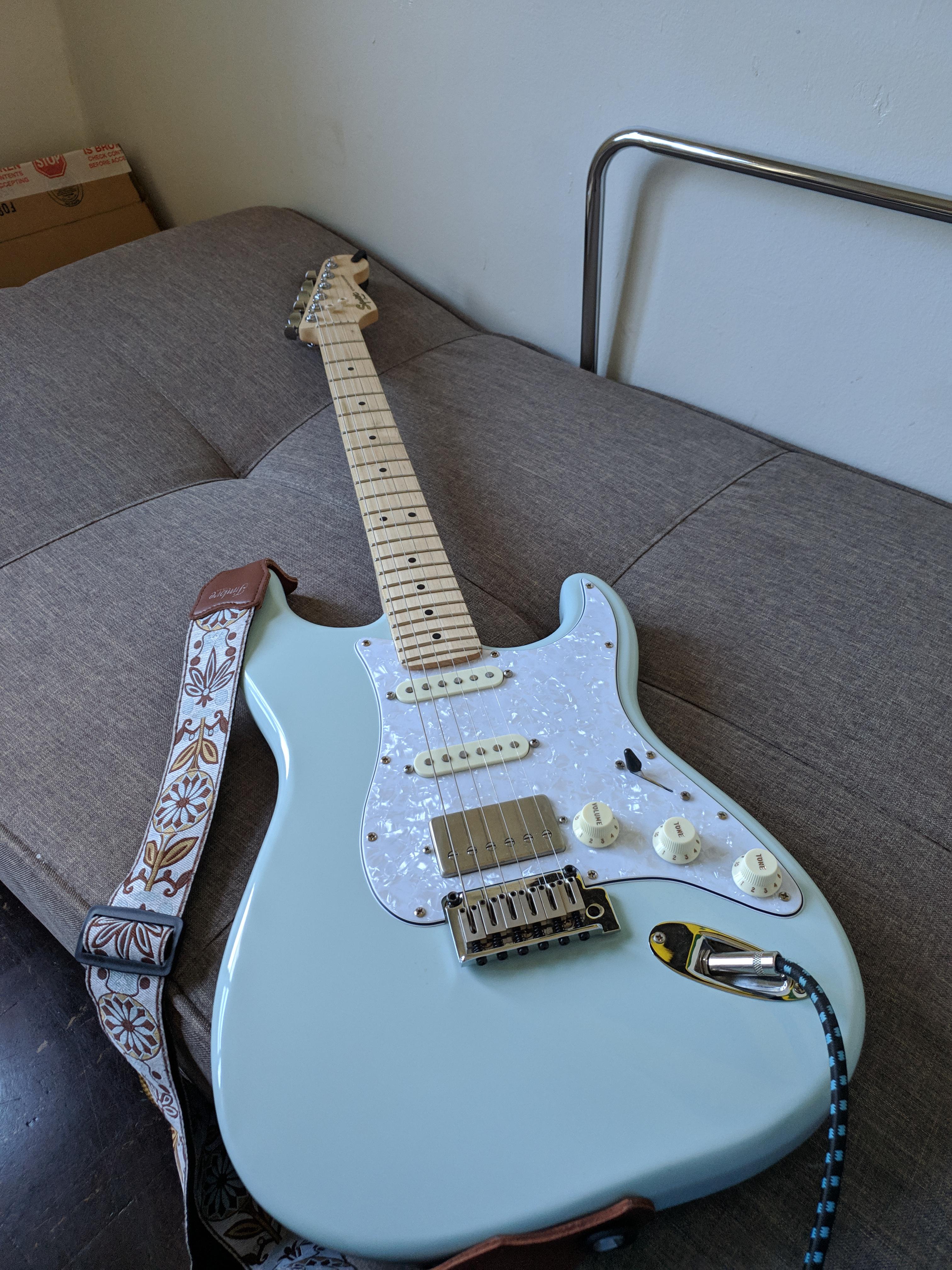 Happy Straturday! Here's my modded Squier Deluxe :) (mods in