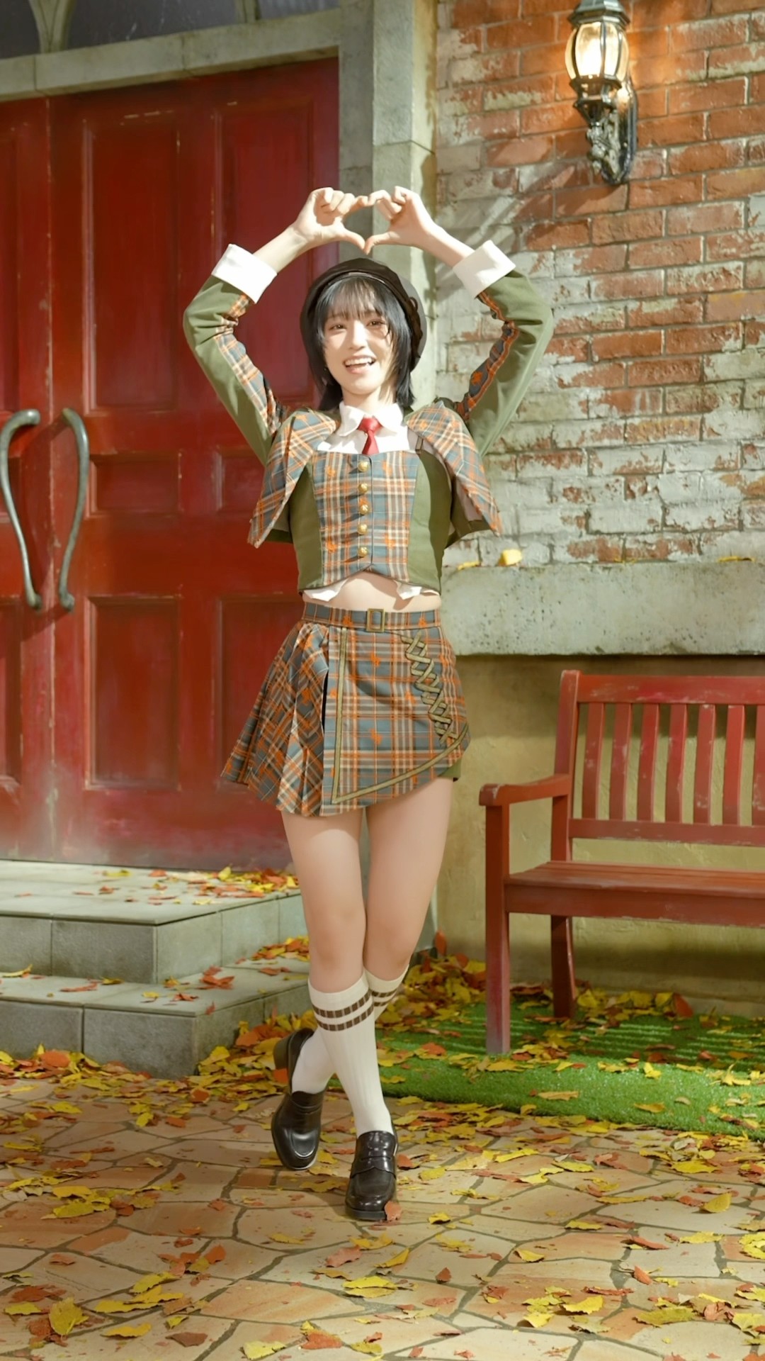 ラブソングに襲われる 」歌唱衣装 全身 DANCE ver.🐺🤎 #イコールラブ