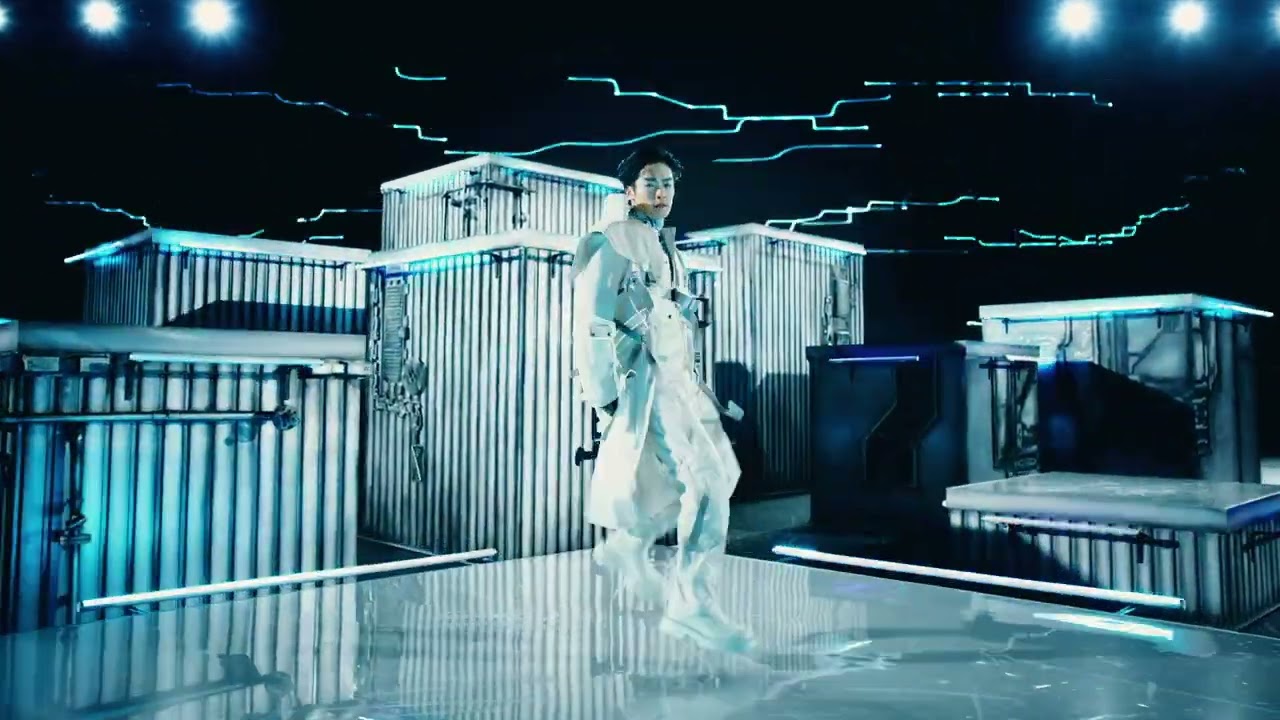 川村壱馬 ver.＞THE RAMPAGE / CyberHelix - YouTube