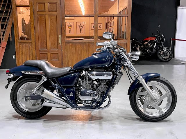 HONDA V-TWIN MAGNA250 MC29 - ホンダ V-ツイン マグナ250 - YouTube