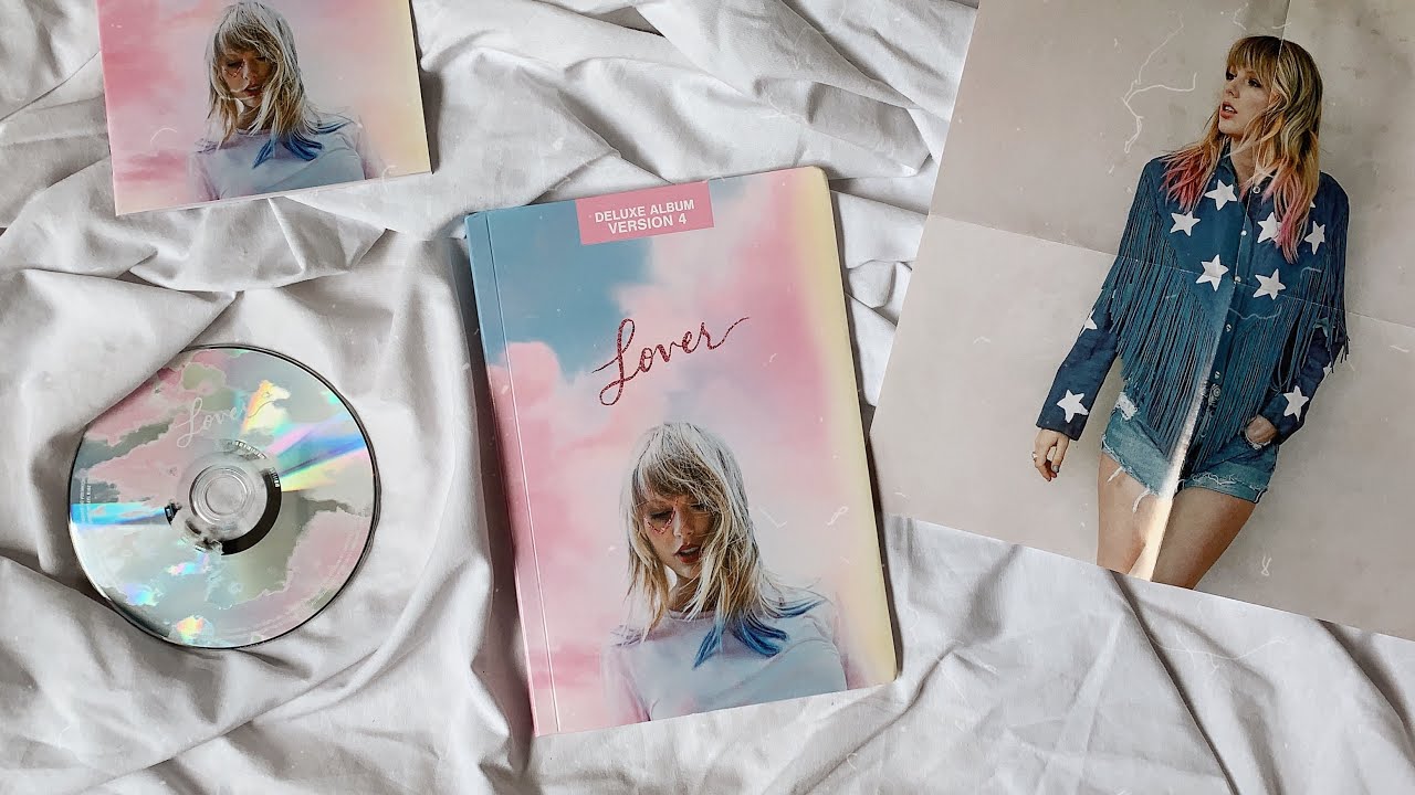 taylor swift - lover (deluxe album version 4 | cd unboxing) - YouTube
