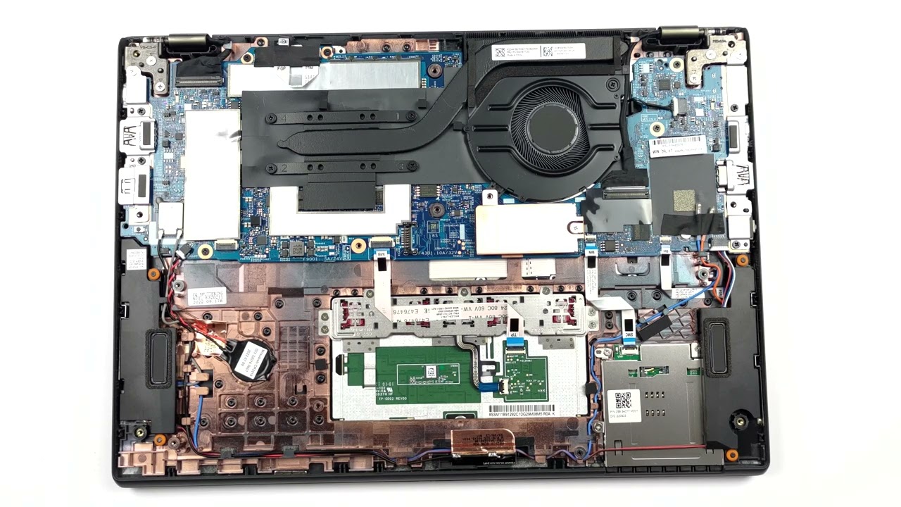 Lenovo ThinkPad L13 Gen 3の開き方 - 分解とアップグレードオプション