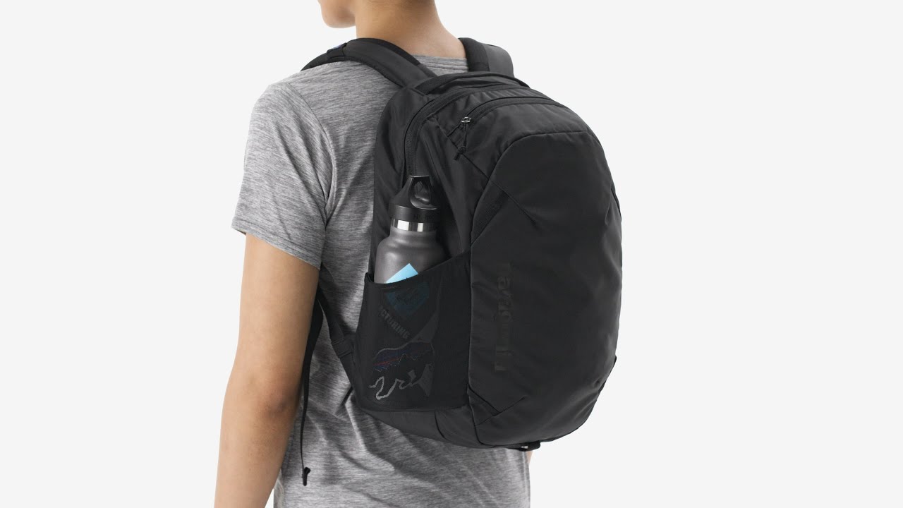 アトム・デイパック 24L：パタゴニア - YouTube