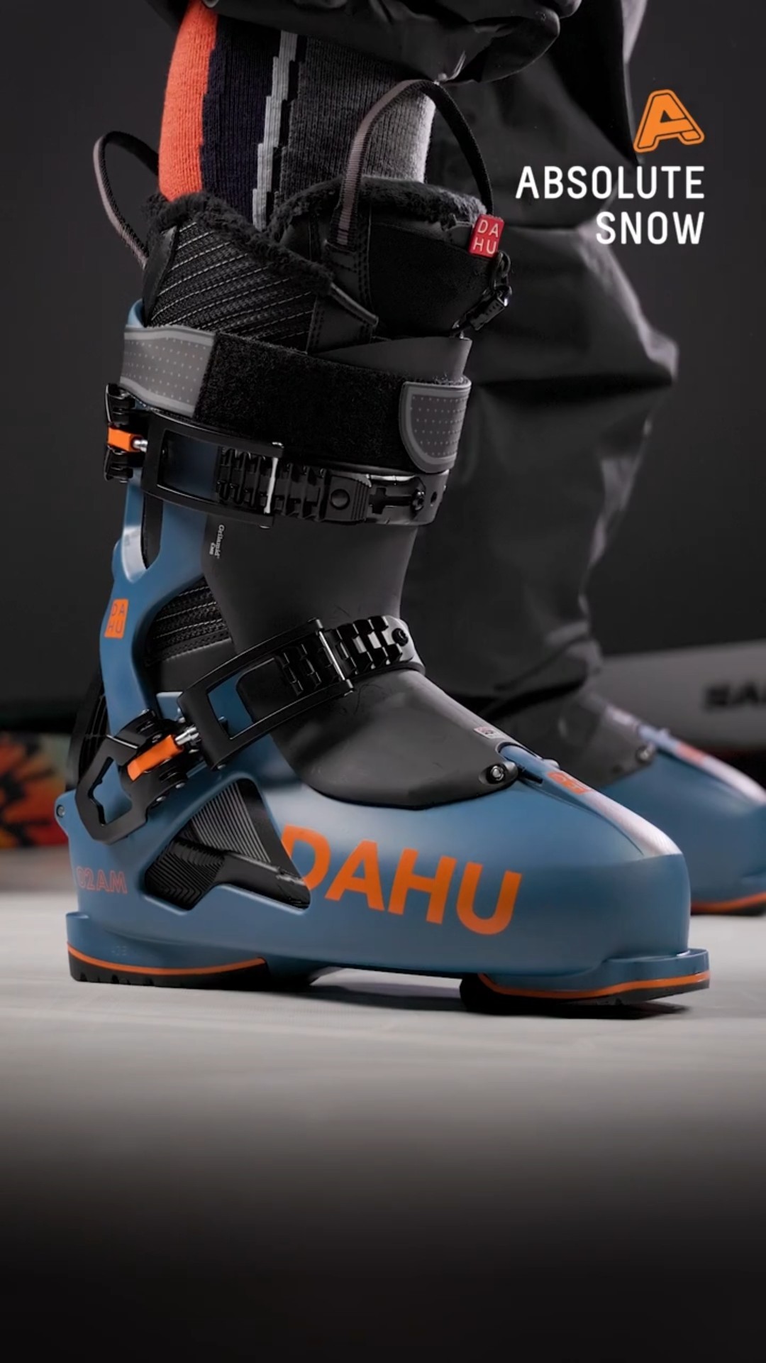 2016 / 2017 | Flow Helios Snowboard Boots | Video Review - YouTube