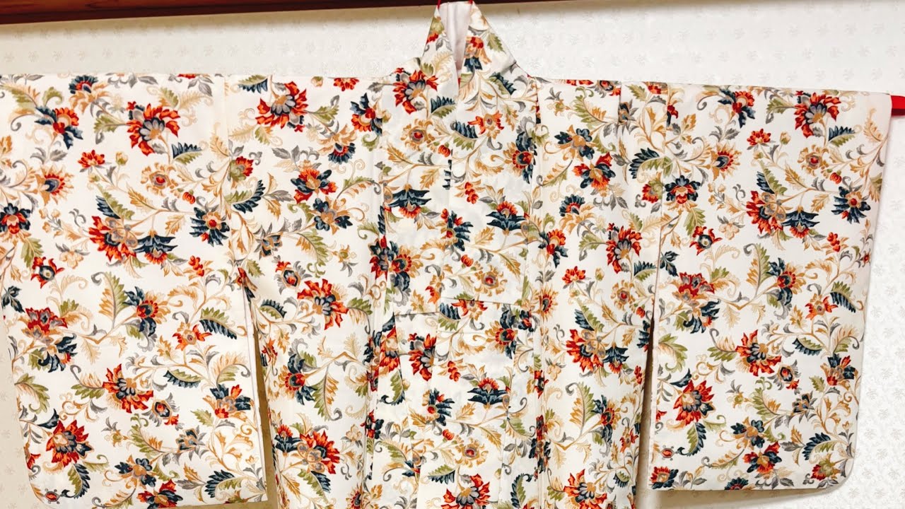 着物から大人可愛いフリルカラーのワンピースを作りますWe will make a