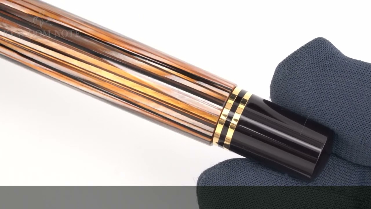 Pelikan ペリカン 万年筆 スーベレーン M400 茶縞 EF - YouTube
