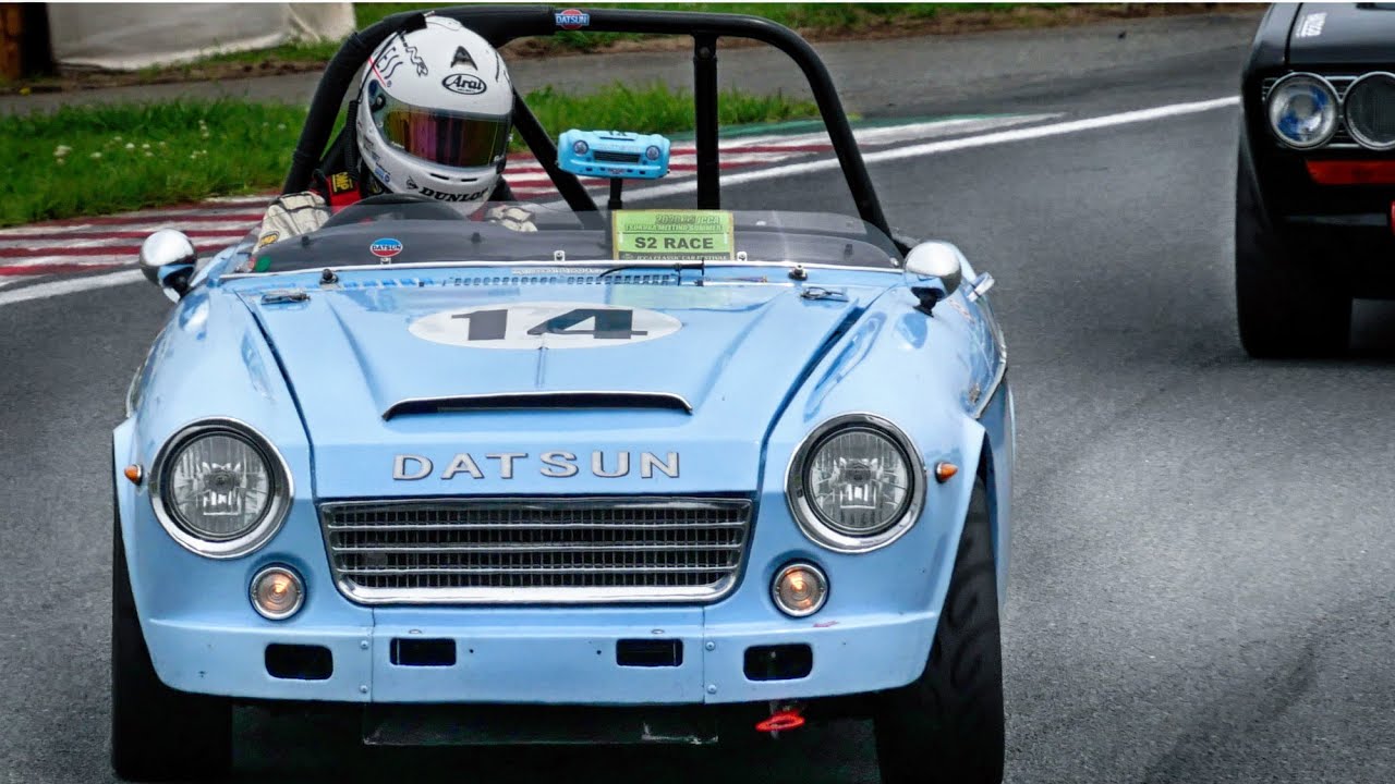 Datsun Fairlady SR311 Open JCCA Racing - YouTube