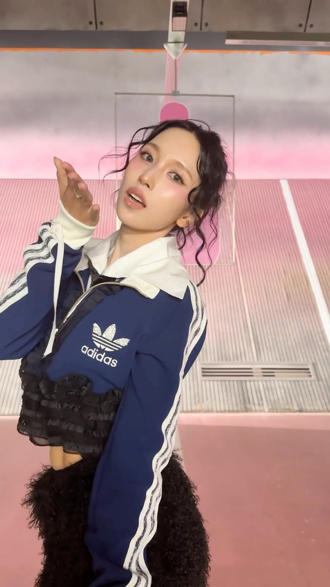 TWICE-TRATEGY #MINA #TWICE #트와이스 #STRATEGY #미나 - YouTube