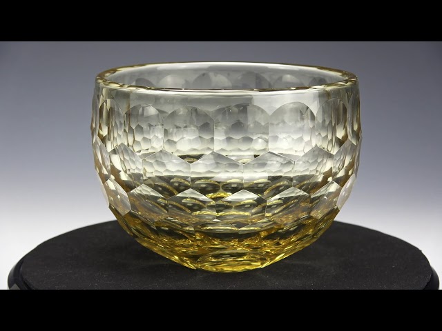 正倉院ガラス器摸 白瑠璃碗 監修：由水常雄 - YouTube