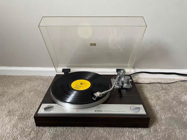 Yamaha YP-D71 Record Player Turntable - YouTube