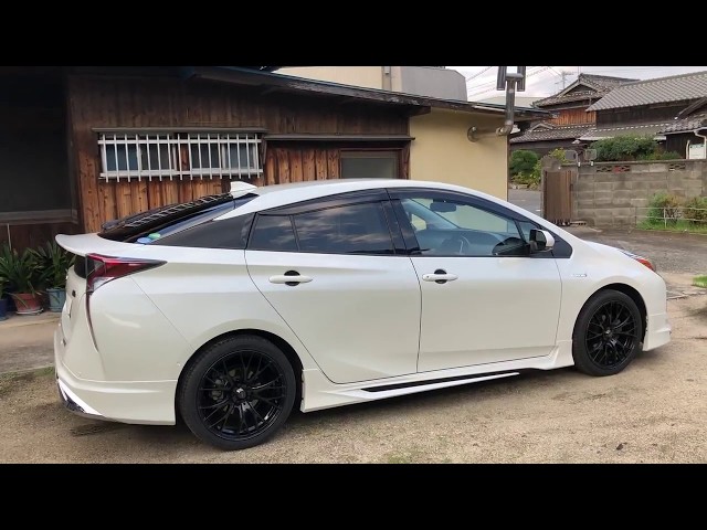 TRDリアトランクスポイラー - YouTube