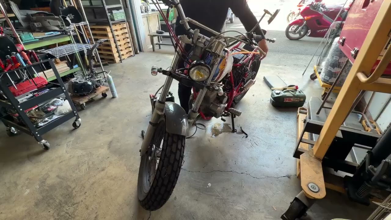 FTR223 な Hychs - YouTube