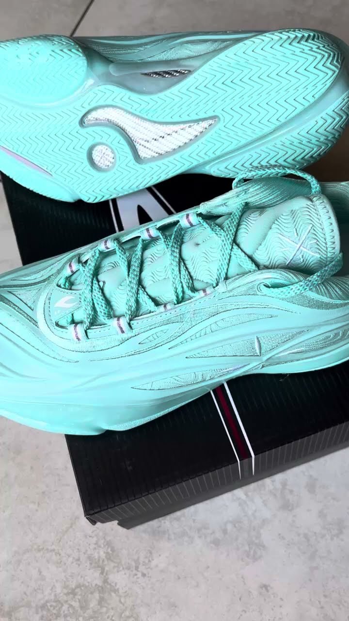 Wade 808 5 Ultra V2 Mint - YouTube