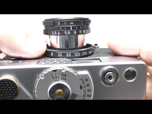 Rollei B35 Triotar 40mm F3.5 シルバー - YouTube