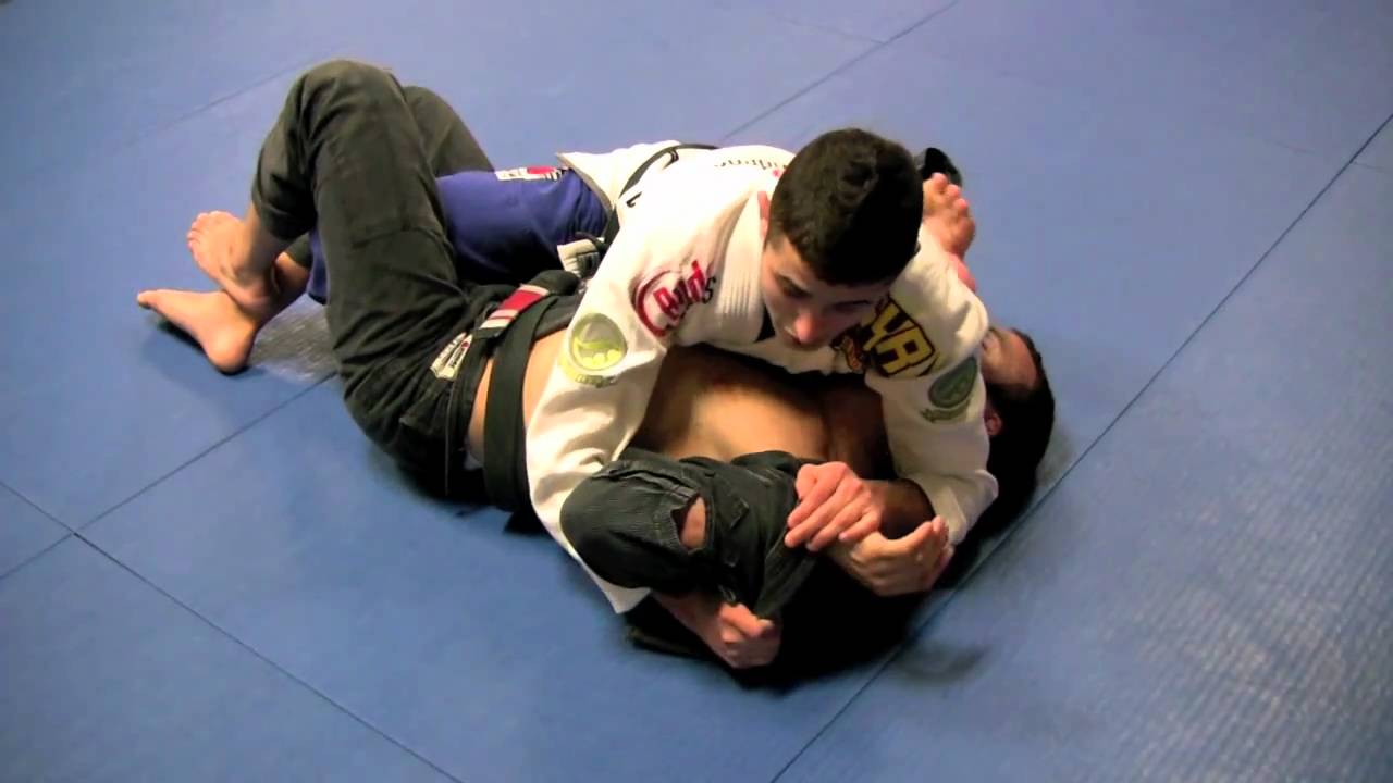Caio Terra: Half-Guard Submissions - YouTube