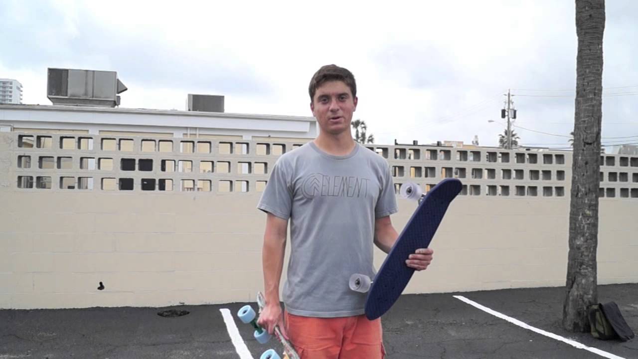 Globe Bantam vs. Bantam ST: Cruiserboards - YouTube