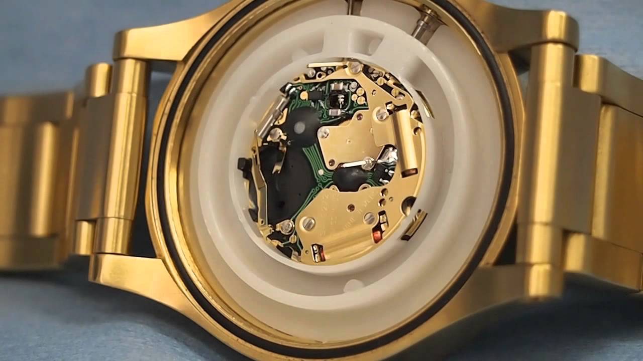 Inside the Nixon 51-30 Gold Tide watch - YouTube