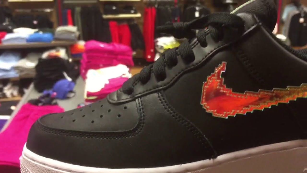 Quick Look At The Air Force 1 Low Iridescent Pixel & where To Buy