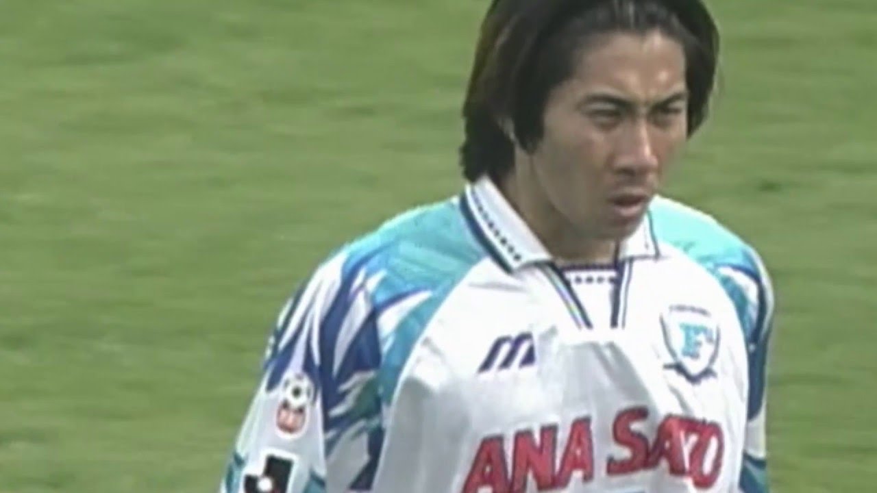 GKまで交わした前園 真聖のスーパードリブルシュート【あの年の今日：4