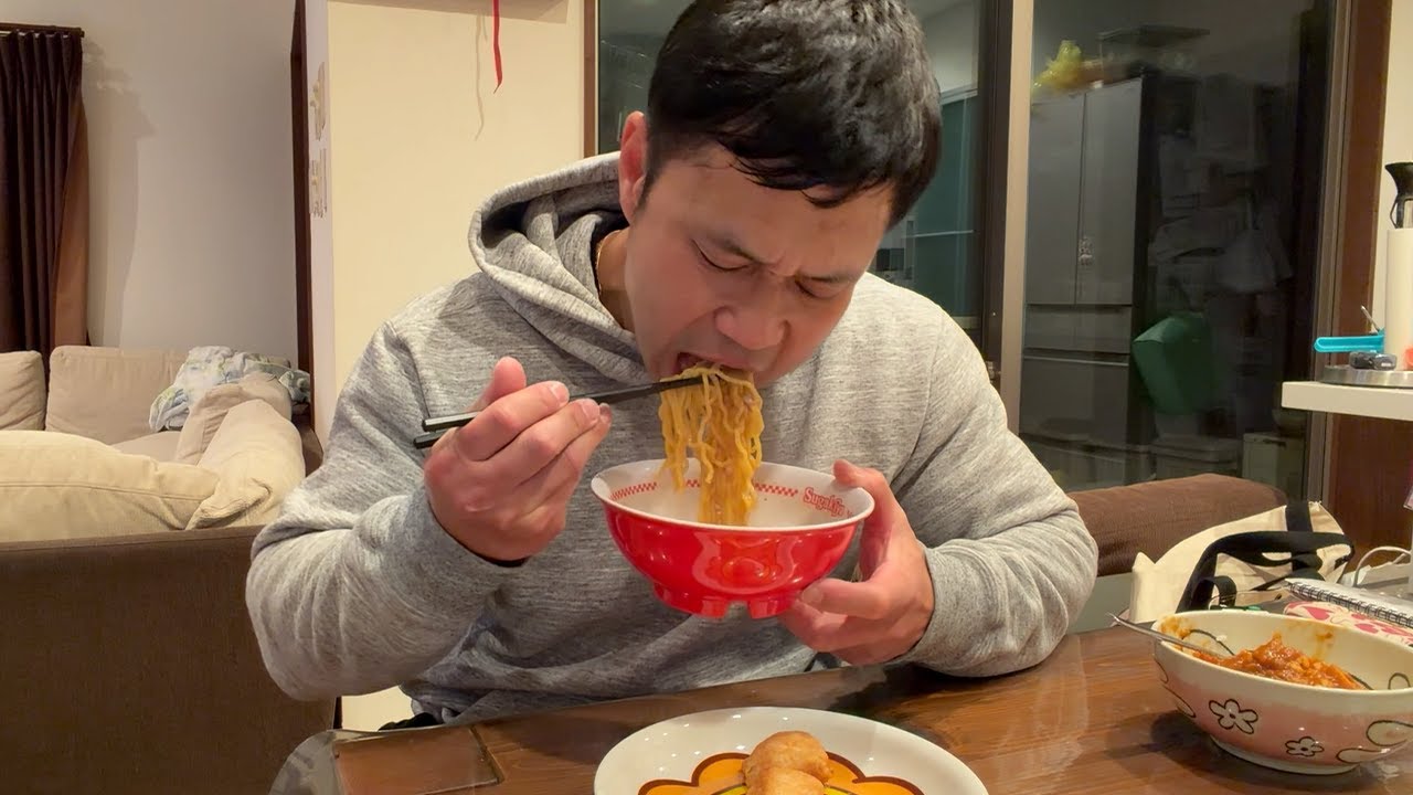 Jurassic Kizawa and Mametank Suginaka were asked who would win if