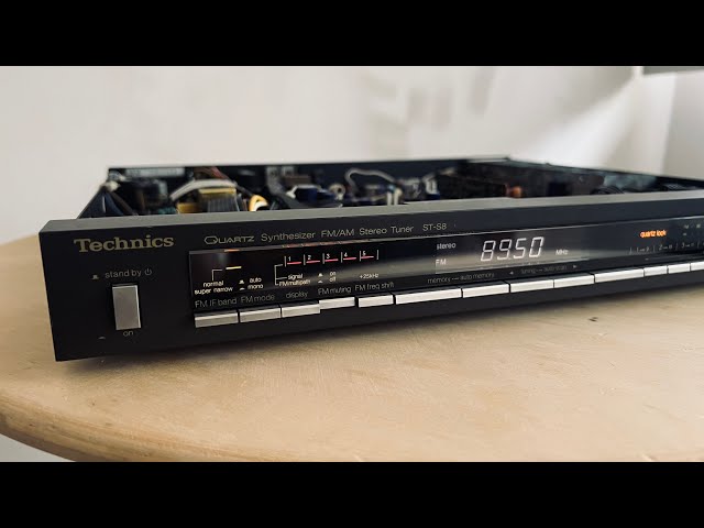 Technics QUARTZ Synthesizer FM/AM Stereo Tuner ST-S8 - What's