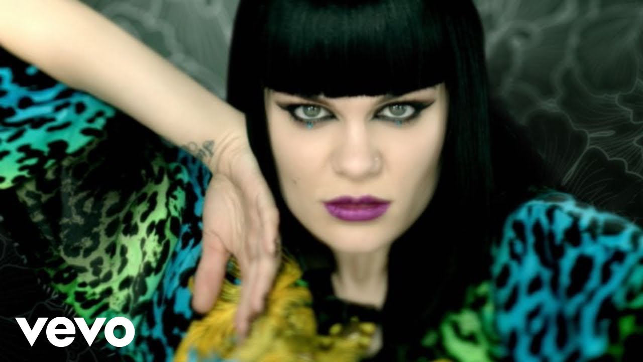 Jessie J - Price Tag ft. B.o.B - YouTube