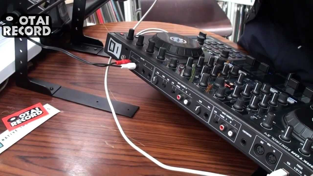 最強のTraktor専用PCDJコントローラー、Traktor KONTROL S4!! 背面編