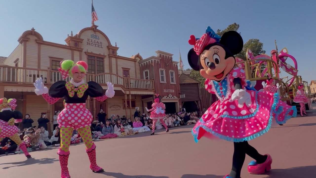 2026 ミニー@ファンダーランド 1st 最前列 2台目フロート前方 ダンサー