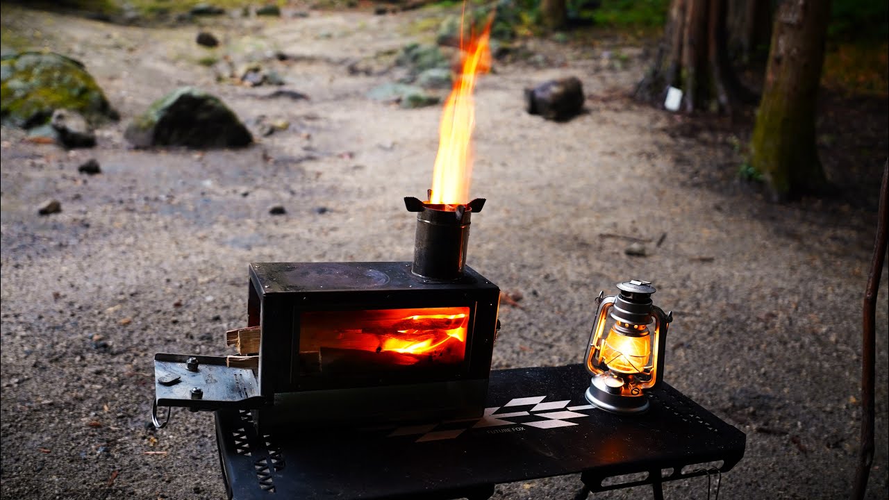 ソロキャンプ】火柱があがる薪ストーブでつくるキャンプ飯が美味すぎた