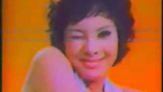 由実かおる1971アース渦巻 - YouTube