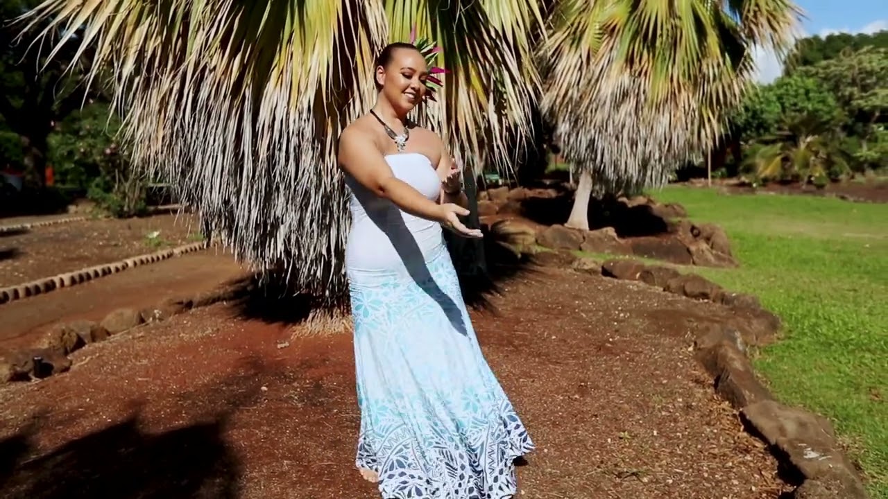 マウナロア【Maunaloa】|フラダンス衣装の専門店|ベアトップドレス