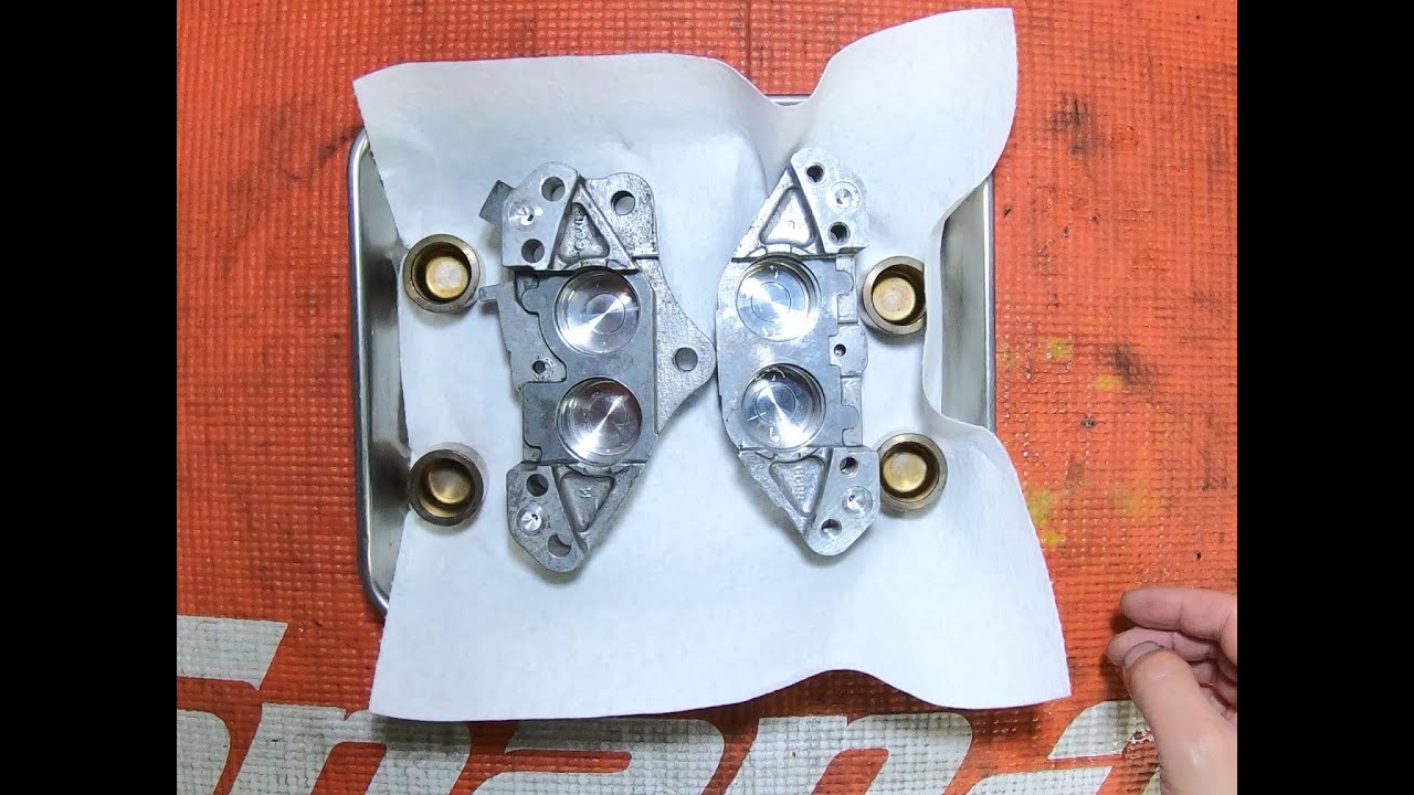 ゼファー1100】キャリパーのオーバーホール - YouTube