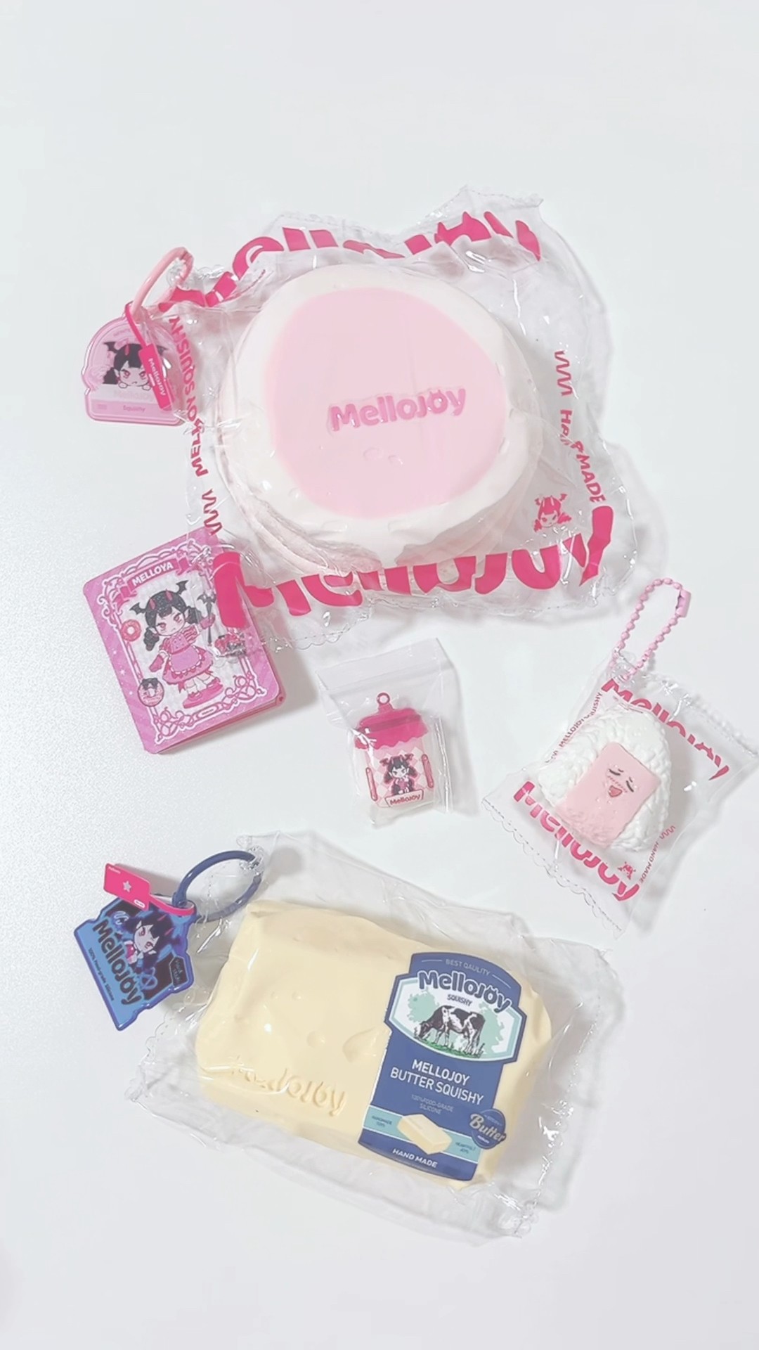 Mellojoyとろんスクイーズを開封して紹介！新感覚で触り心地最高asmrに