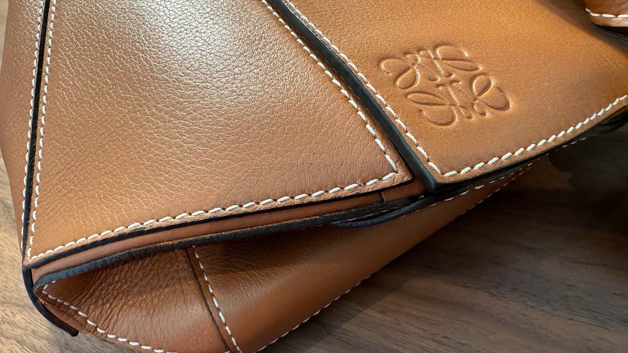 REAL OR FAKE? Unboxing: Loewe Medium Puzzle Bag (2018) - YouTube