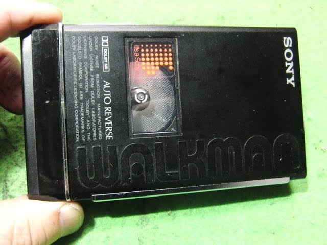 SONY 1987年 カセットウォークマン WM-103 - YouTube
