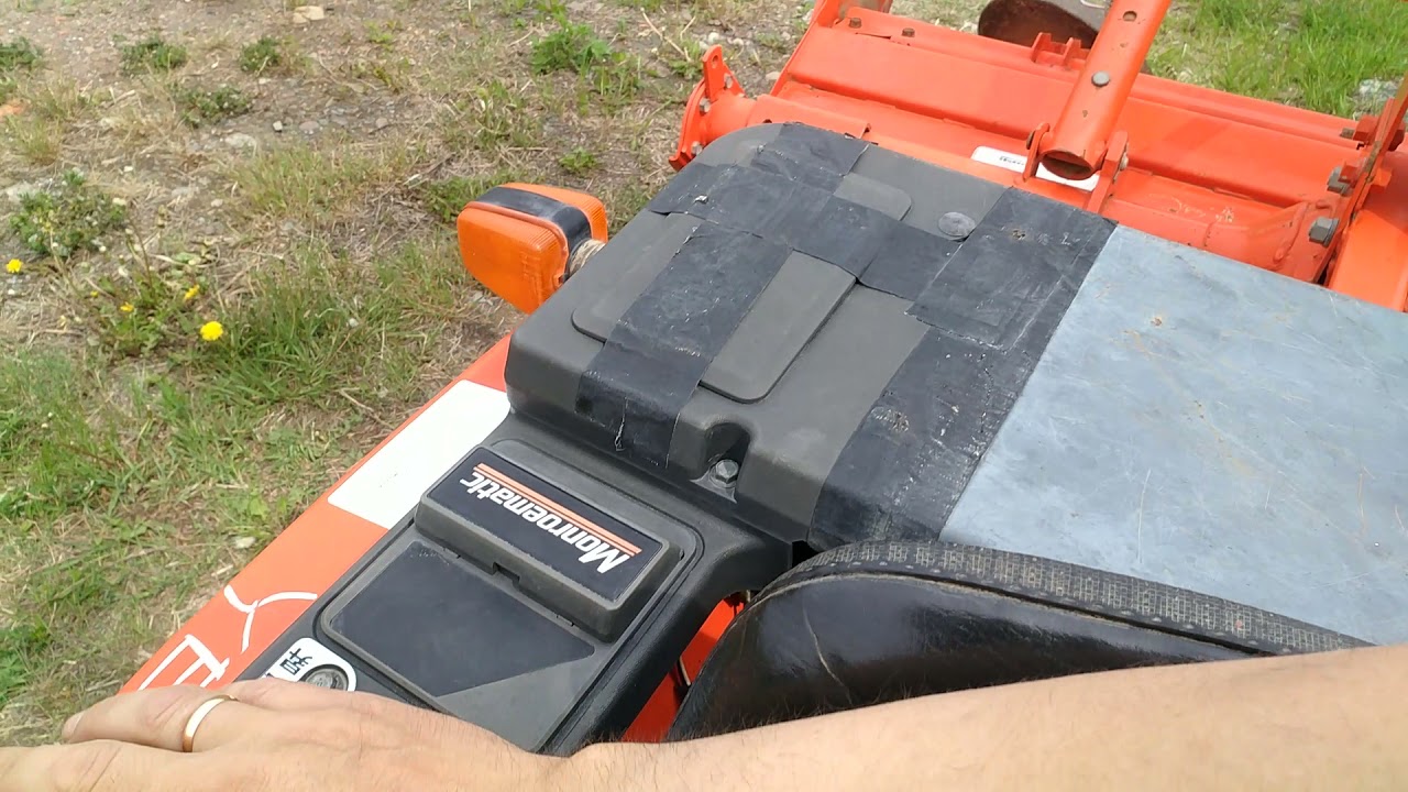 クボタ トラクター ASTE A-15 4WD モンロー 自動水平深耕 - YouTube