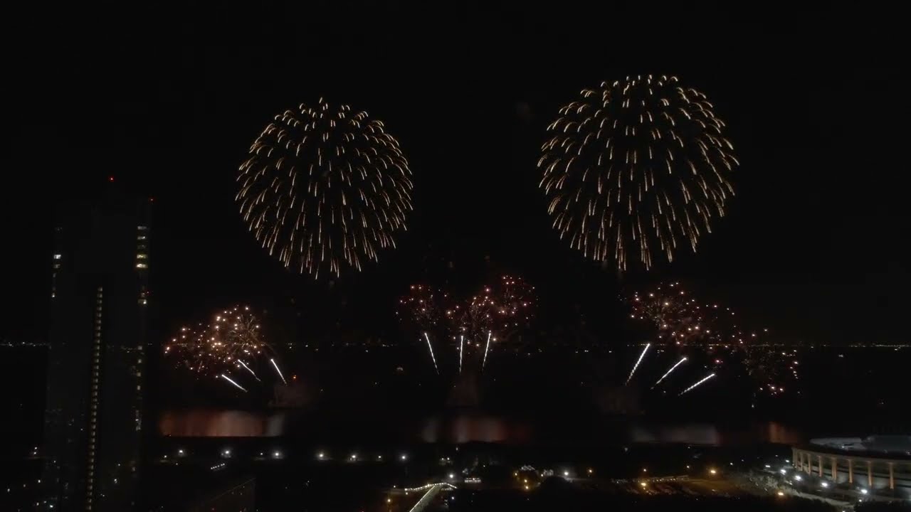 SUGOI花火 B'z ULTRA FIREWORKS 2022-2023 幕張 - YouTube