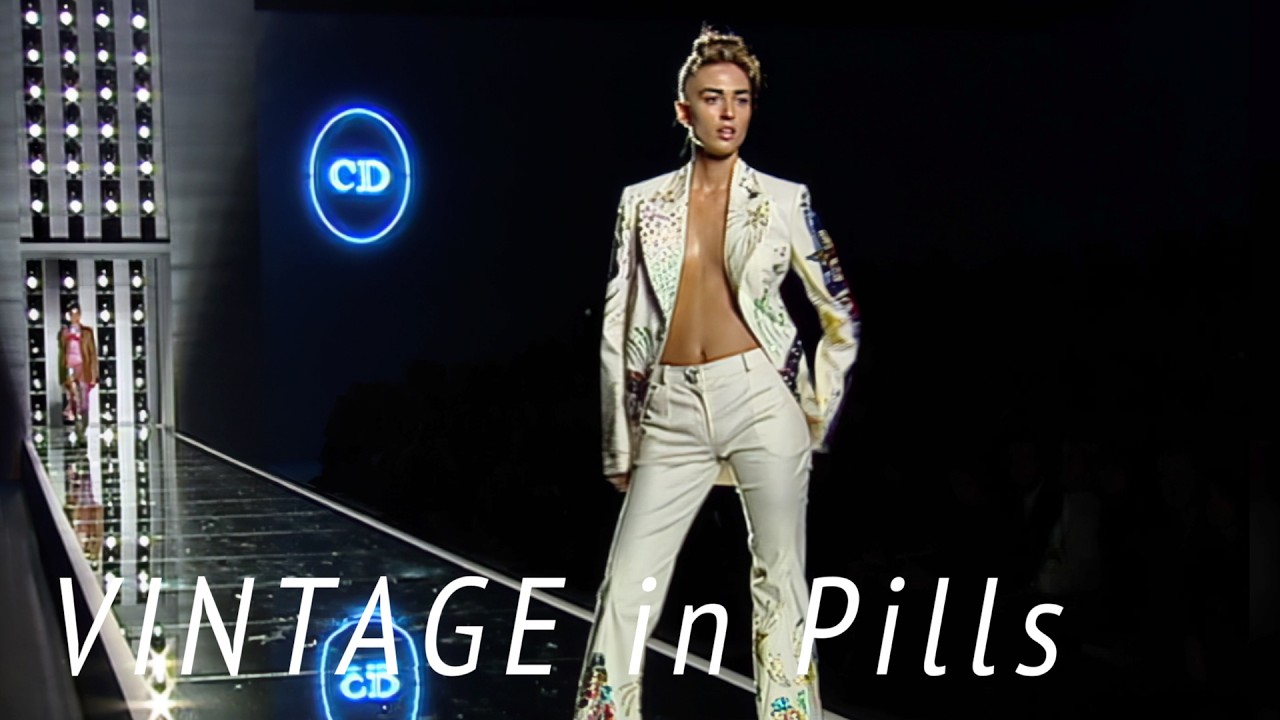 Vintage in Pills CHRISTIAN DIOR Spring 2002 Paris - Fashion