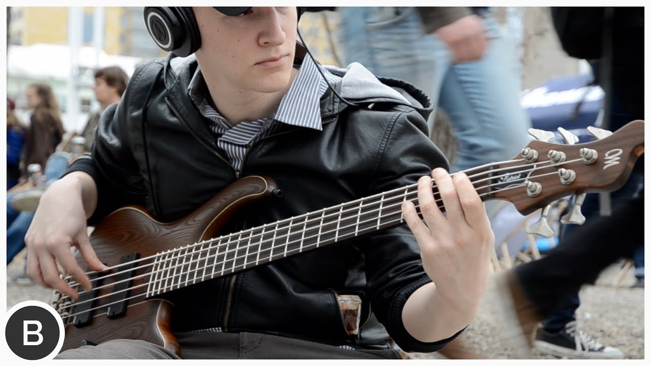 MAYONES Patriot Custom 5 Bass - YouTube