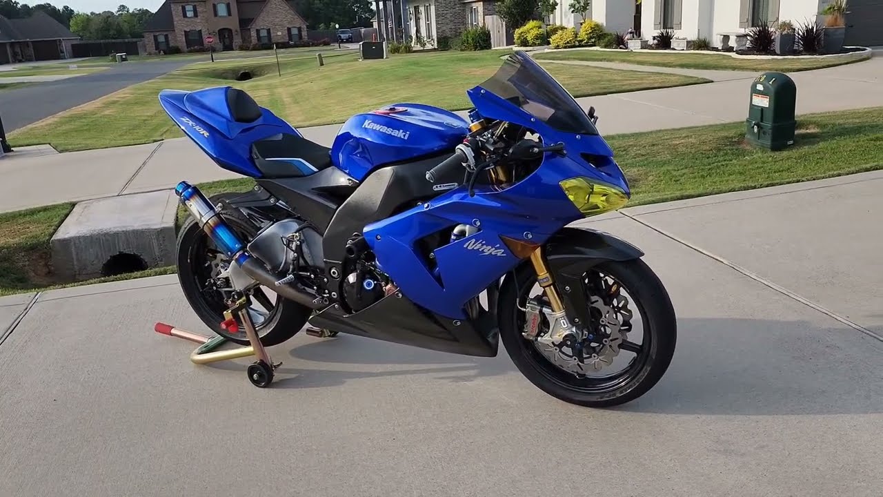 360 of Blue Max, my 2004 Kawasaki ZX-10R - YouTube