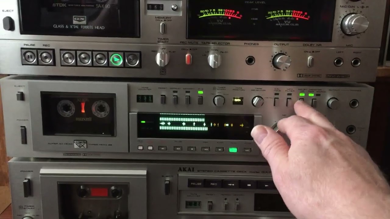 AKAI GX-F90 - YouTube