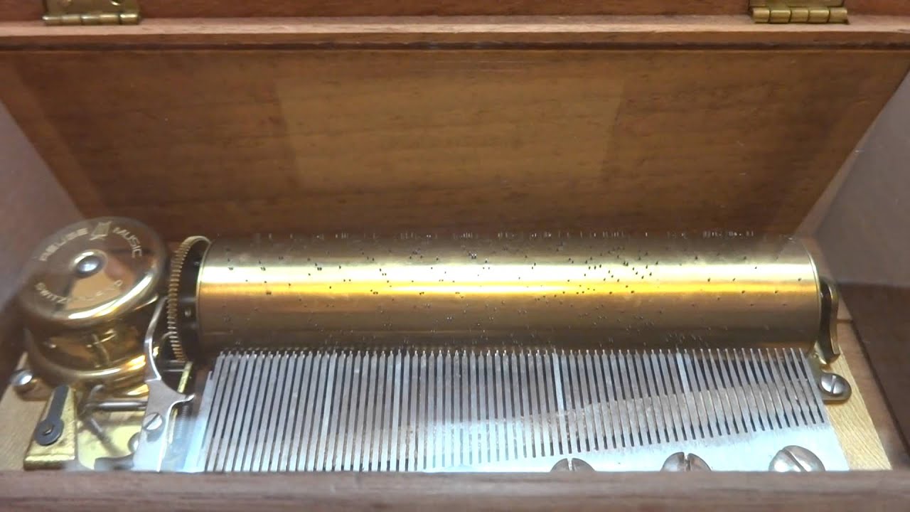 Reuge music box, Canon in D by Pachelbel - YouTube