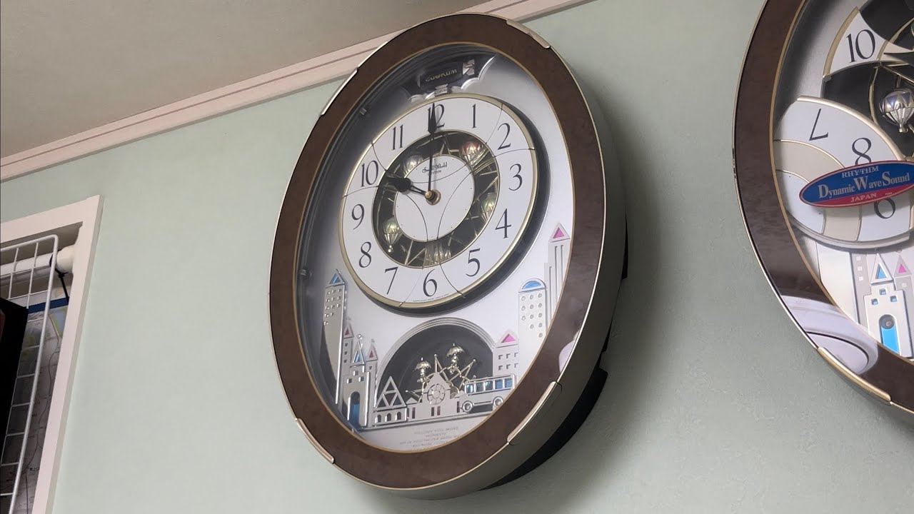 RHYTHM からくり時計 スモールワールド クオラムB - YouTube