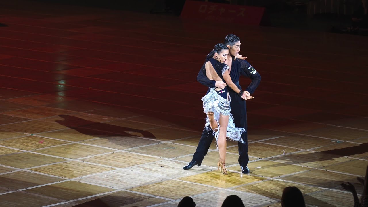 日本インター2022 オナーダンス 野村直人 山崎かりん SAMBA - YouTube