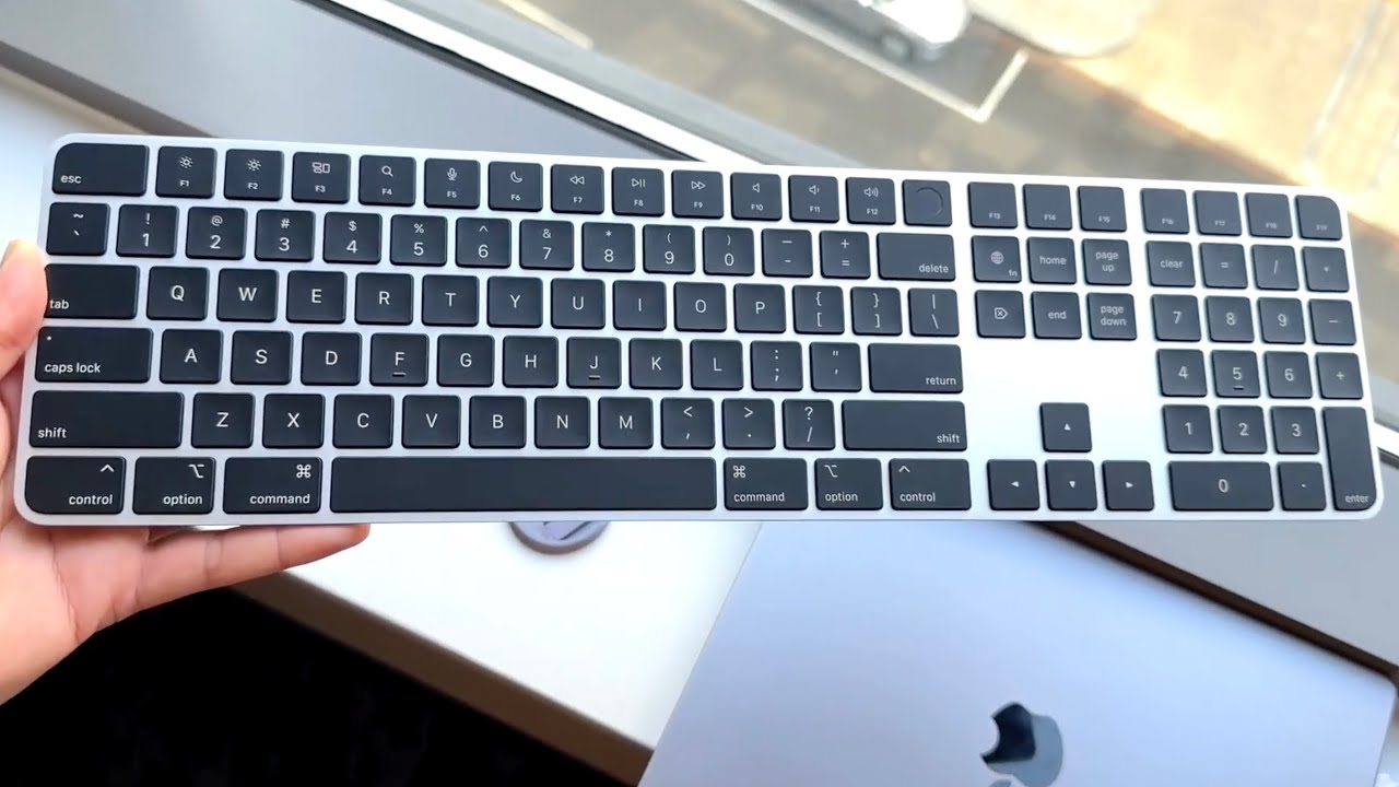 Apple Magic Keyboard With Touch-ID In 2025! (Still Worth Buying