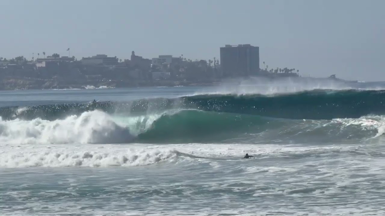EPIC SURF WAVES!! Blacks Beach Feb 7, 2026 La Jolla, California
