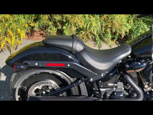 2020 Harley-Davidson 30th Anniversary Fatboy - YouTube