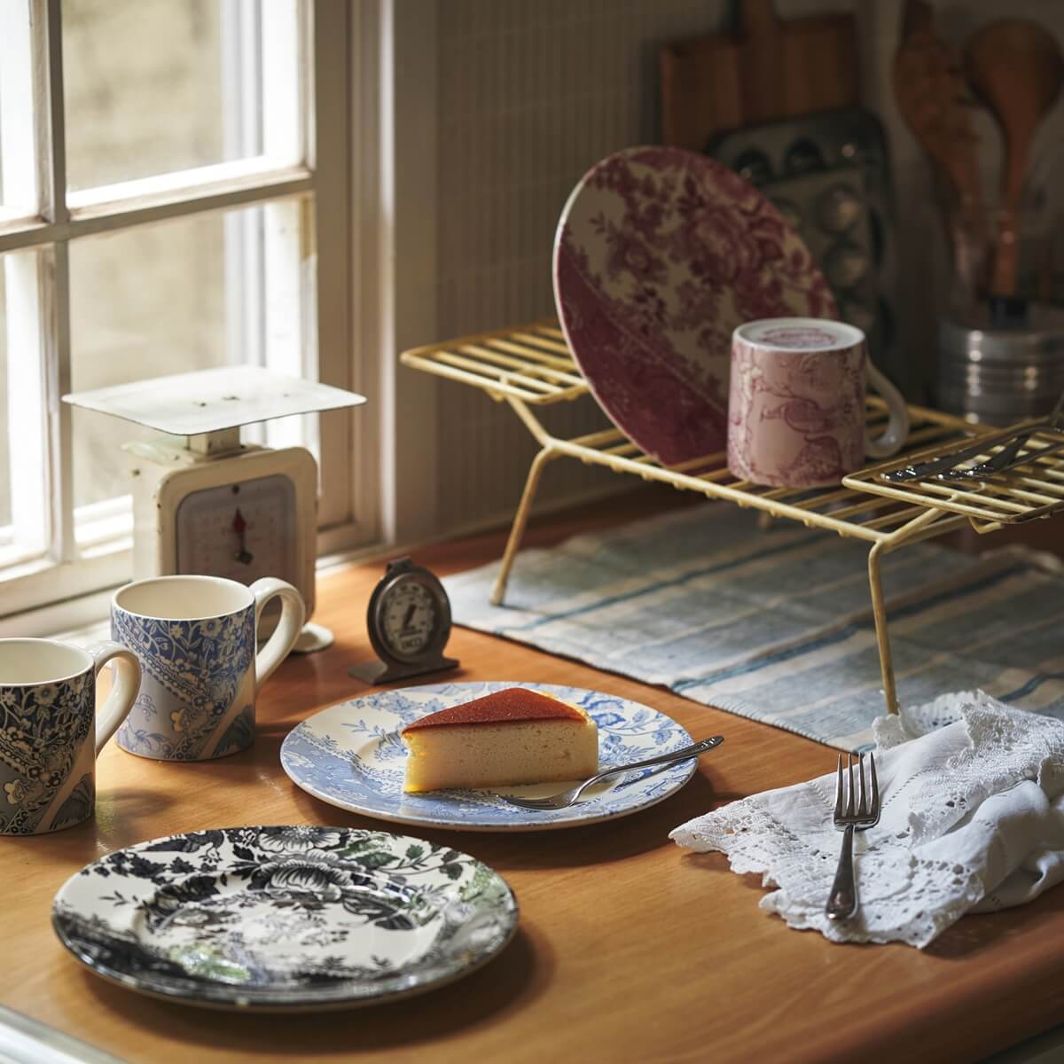 英国食器が勢揃い！「Afternoon Tea BRITISH MARKET」が8月21日より