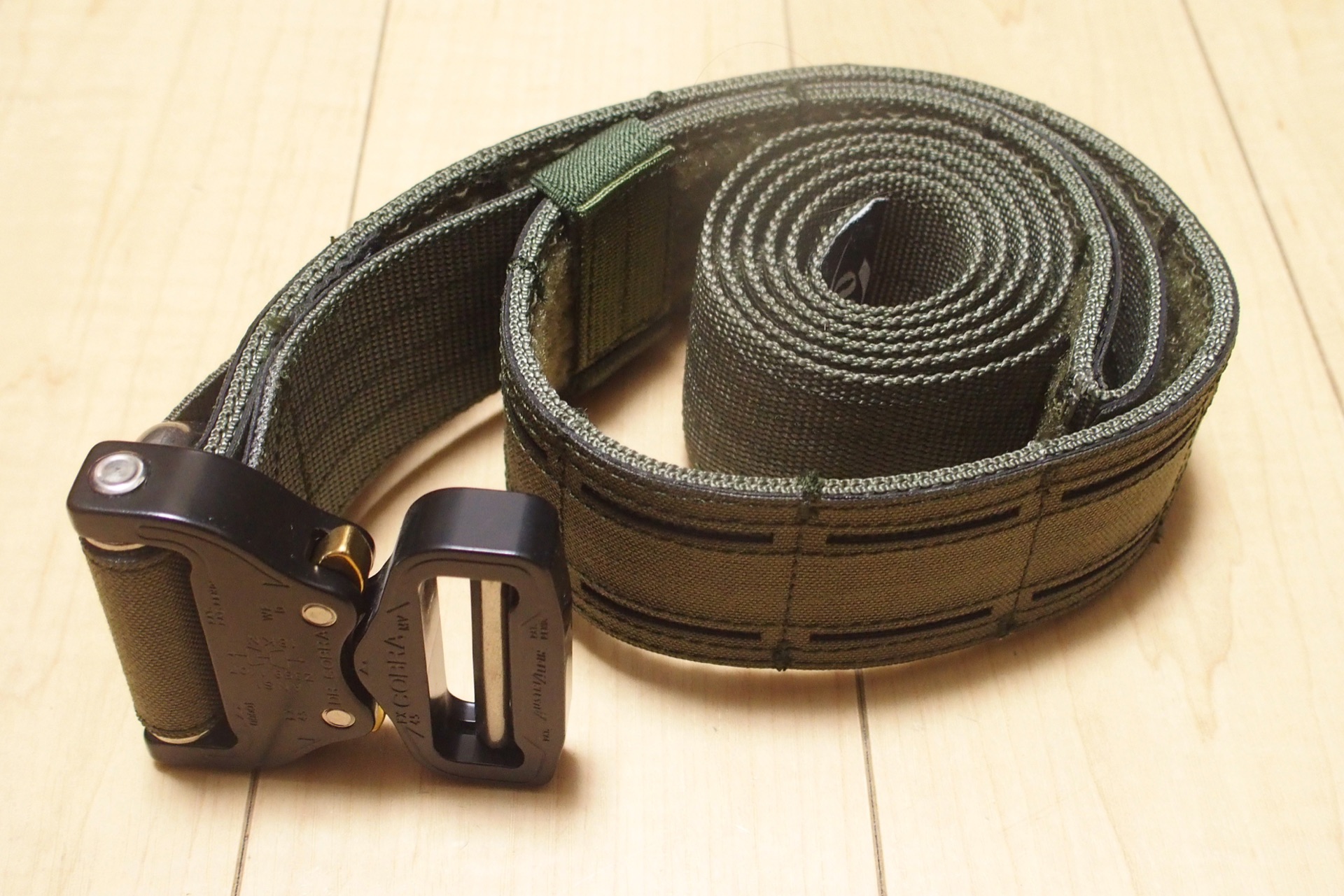 最近流行り(?)のMOLLE付きベルト、オードナンス タクティカル ガン