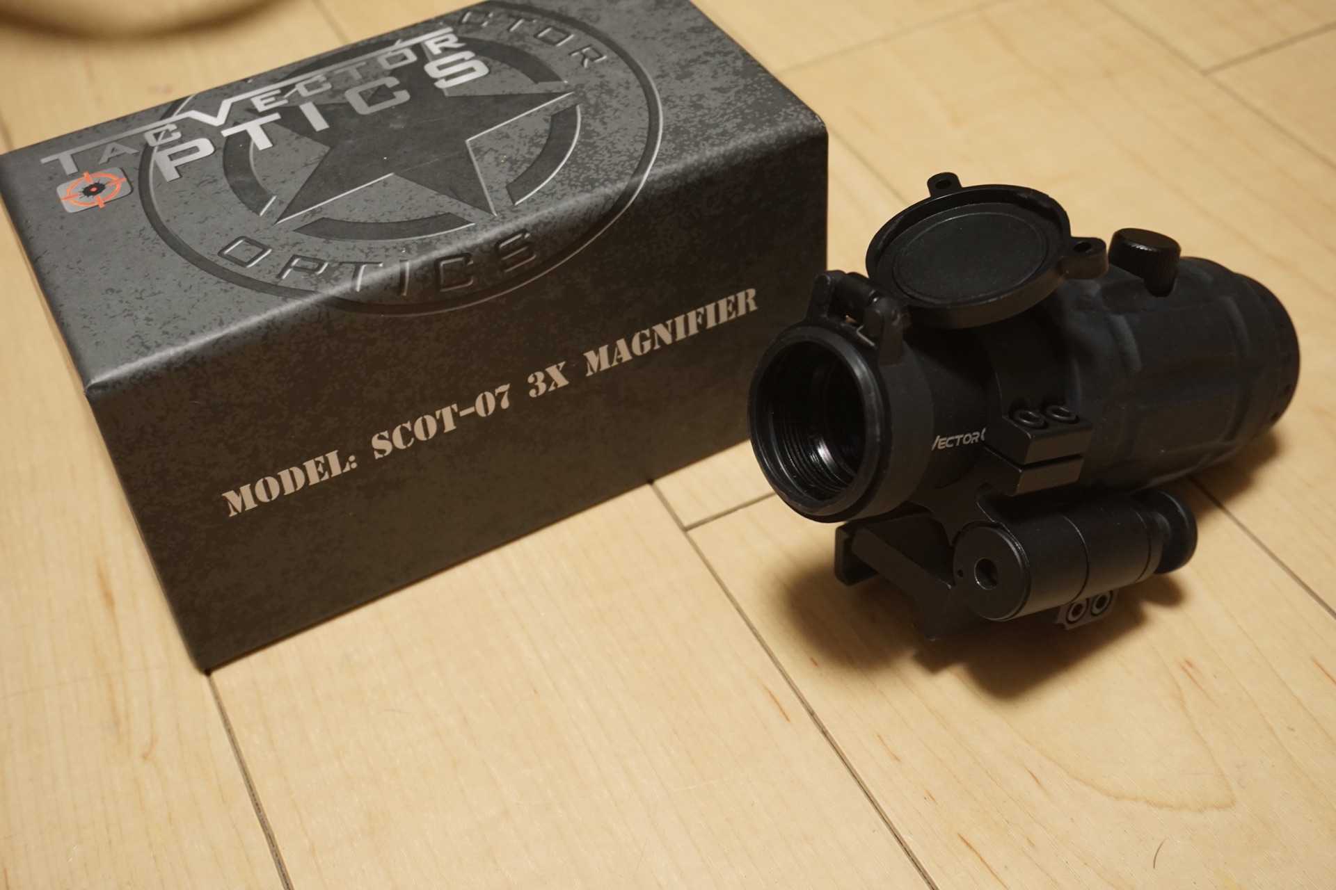 安価でシンプルな3倍マグニファイア、VectorOptics SCOT-07 3X マグニ